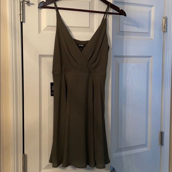 Olive green dress - Picture 1 of 4